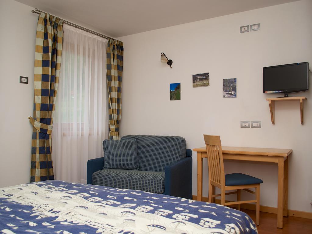 Baita Scaia Bed and Breakfast Cogolo Rum bild